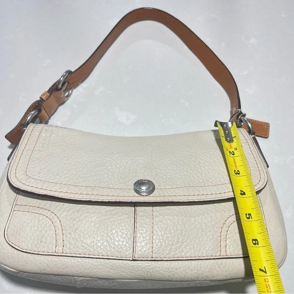 COACH SINGLE TAB OFF WHITE BROWN STRAP SHOULDER  PEBBLED LEATHER BAG - Picture 9 of 16